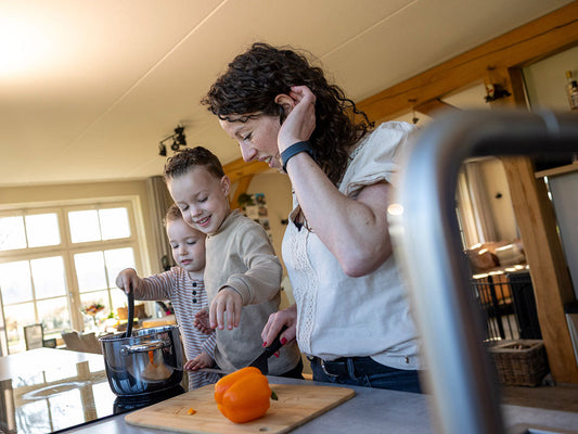 De voordelen van het betrekken van je kind bij huishoudelijke taken